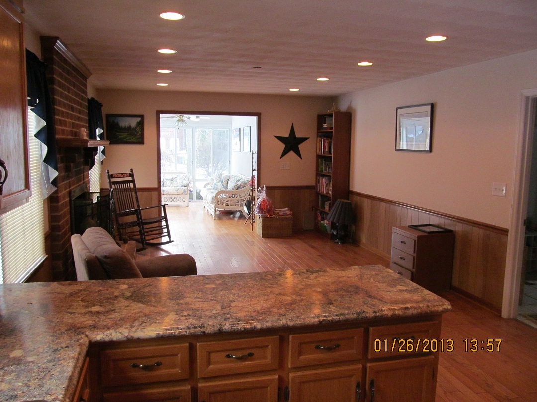 185 Jonathan Road Roanoke, VA 24019 - Photo 12 of 25 Family Room