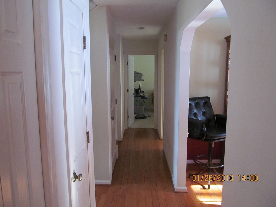 185 Jonathan Road Roanoke, VA 24019 - Photo 19 of 25 Hallway