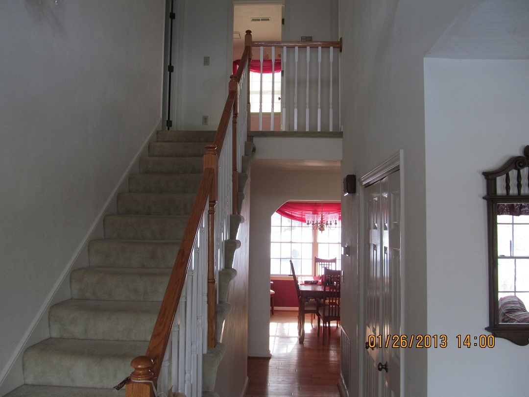 185 Jonathan Road Roanoke, VA 24019 - Photo 22 of 25 Staircase