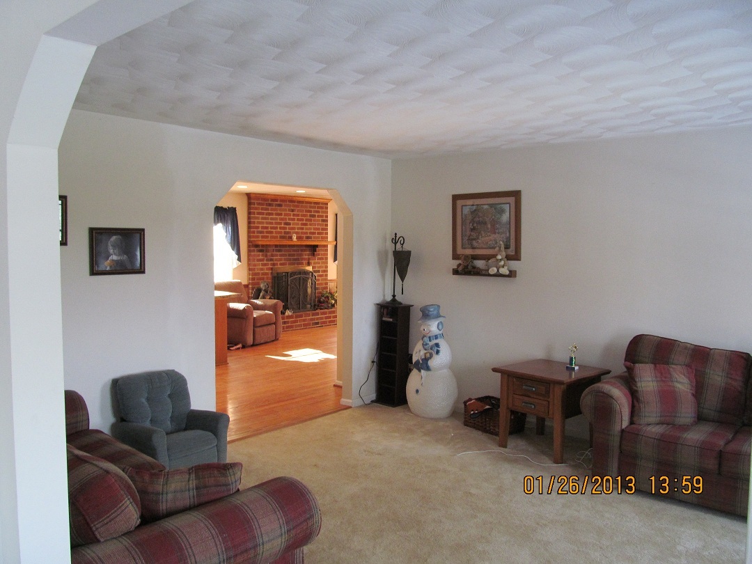 185 Jonathan Road Roanoke, VA 24019 - Photo 10 of 25 Living Room