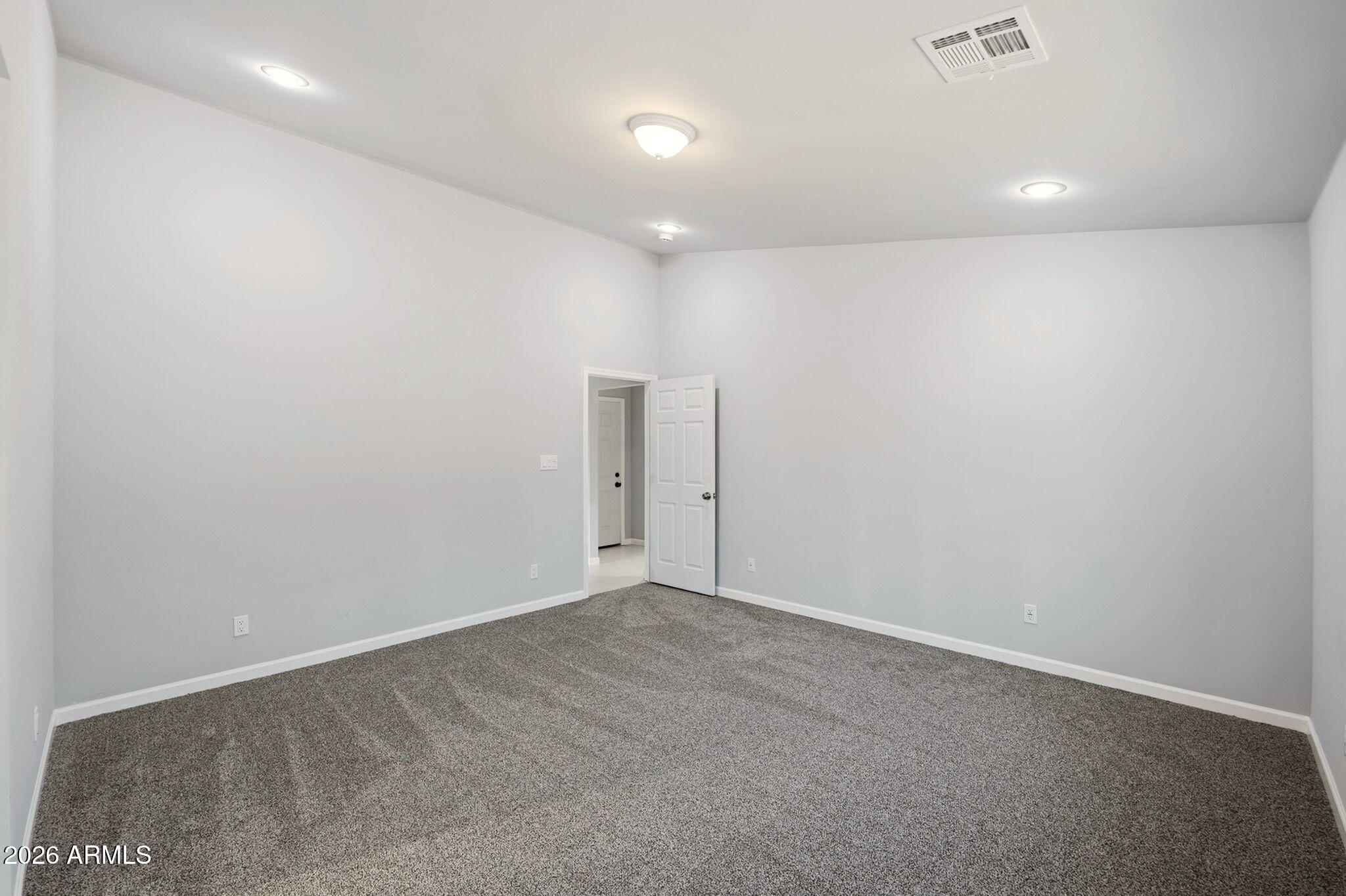 4790 East Goss Road Rimrock, AZ 86335 - Photo 13 of 32 Primary Bedroom