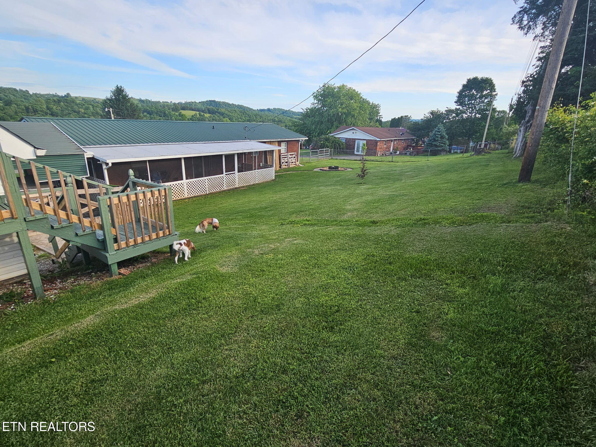 402 Whitaker Street Tazewell, TN 37879 - Photo 16 of 21 20250518_185423