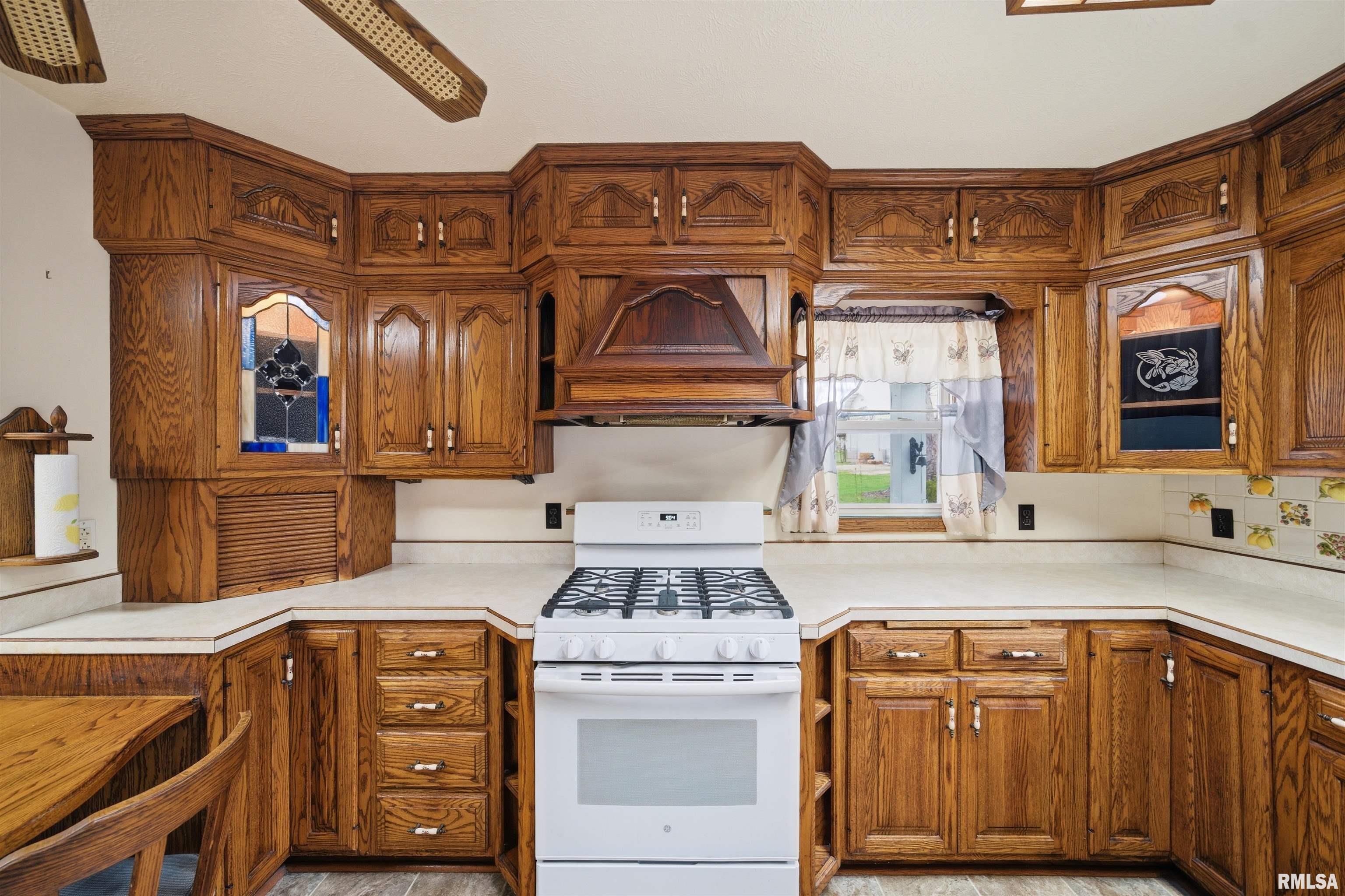 105 West C Street Delavan, IL 61734 - Photo 17 of 73