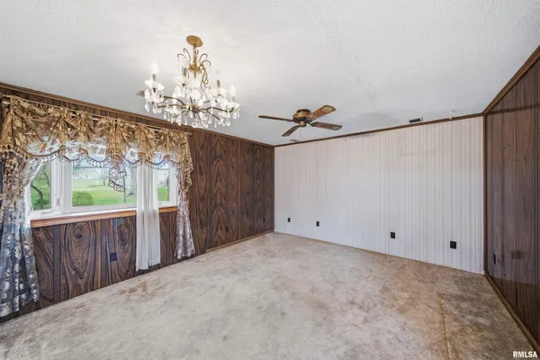 $360,000 | 105 West C Street, Delavan, IL 61734