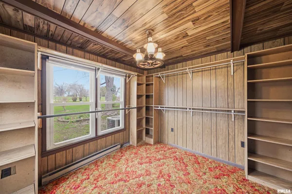 $360,000 | 105 West C Street, Delavan, IL 61734