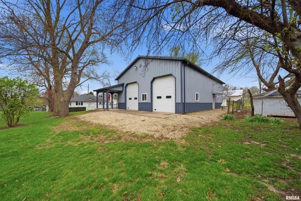 $360,000 | 105 West C Street, Delavan, IL 61734