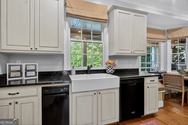 $1,175,000 | 207 Lakeshore Drive, LaGrange, GA 30240