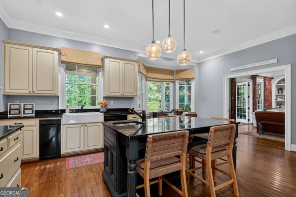 $1,175,000 | 207 Lakeshore Drive, LaGrange, GA 30240
