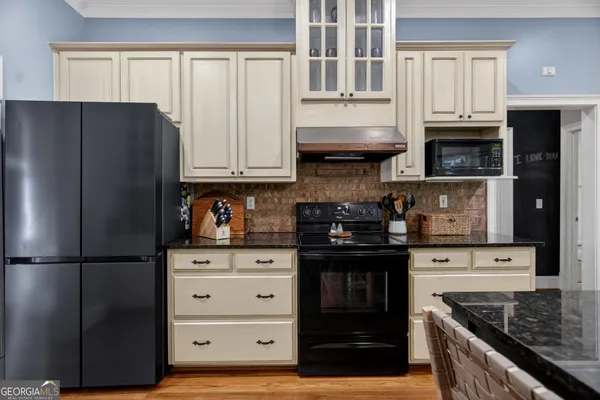$1,175,000 | 207 Lakeshore Drive, LaGrange, GA 30240