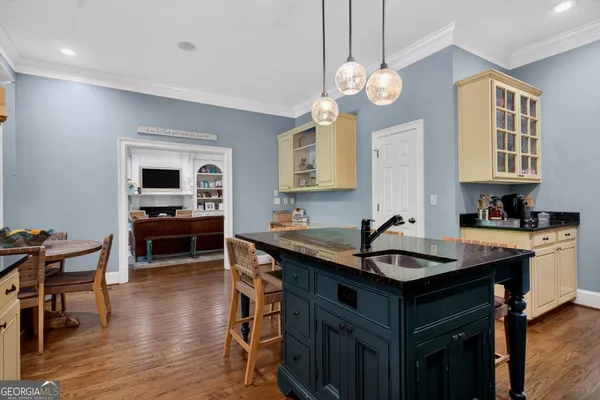 $1,175,000 | 207 Lakeshore Drive, LaGrange, GA 30240