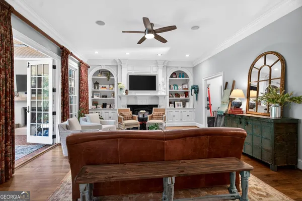 $1,175,000 | 207 Lakeshore Drive, LaGrange, GA 30240