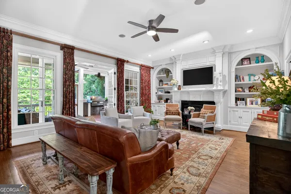 $1,175,000 | 207 Lakeshore Drive, LaGrange, GA 30240