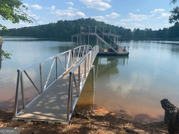 $1,175,000 | 207 Lakeshore Drive, LaGrange, GA 30240