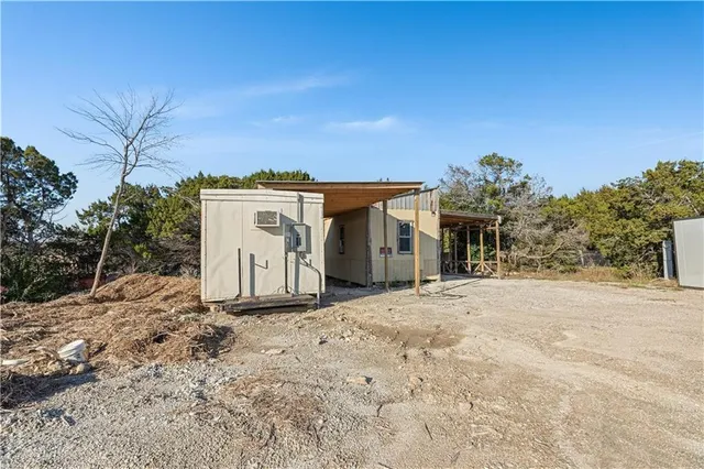 $1,600 | 690 Hwy 22 Highway, Clifton, TX 76634