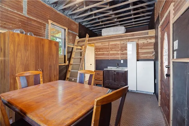 $1,600 | 690 Hwy 22 Highway, Clifton, TX 76634