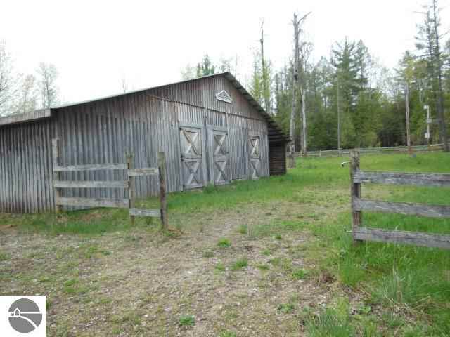 3992 Stover Road Bellaire, MI 49615 - Photo 22 of 45 1745276-21.JPG