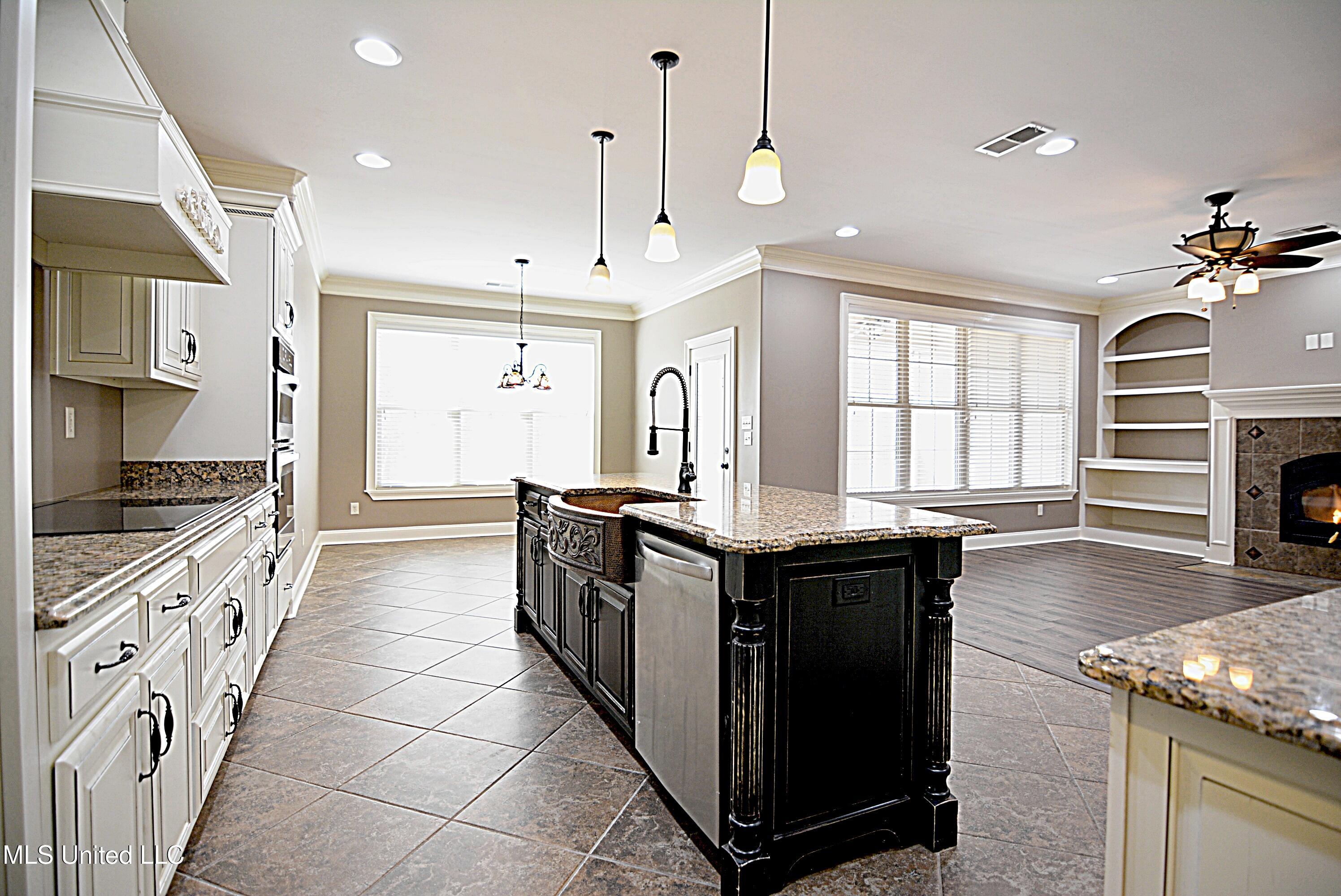 8643 Tulane Road Hernando, MS 38632 - Photo 12 of 40 Kitchen