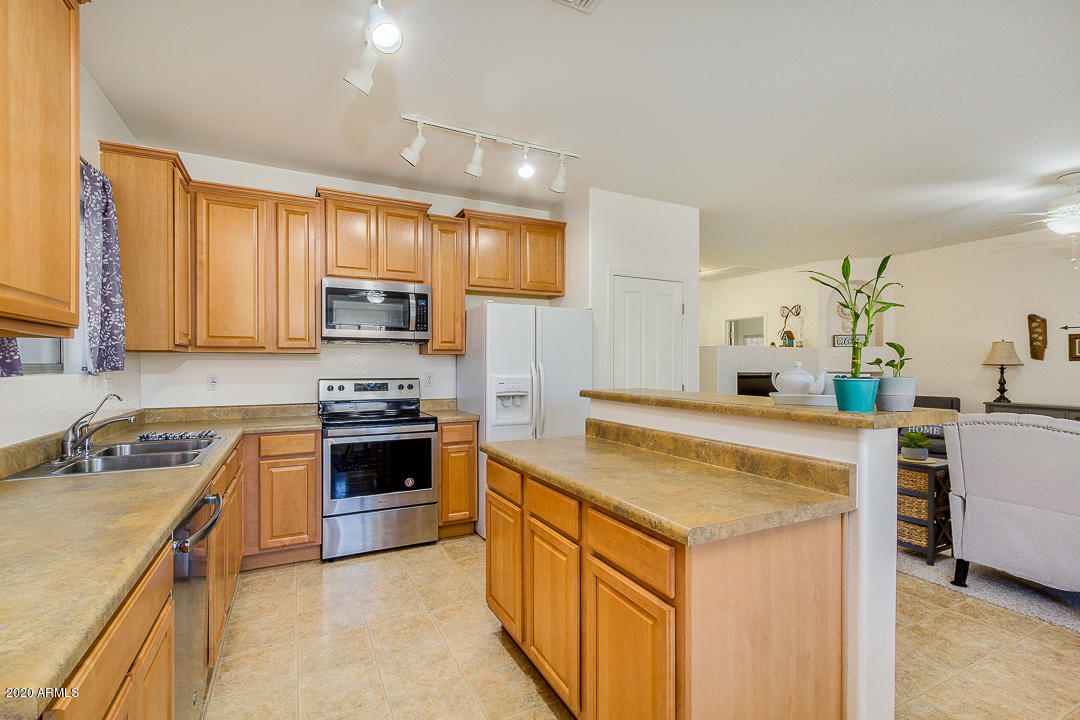 45418 West Rhea Road Maricopa, AZ 85139 - Photo 15 of 39