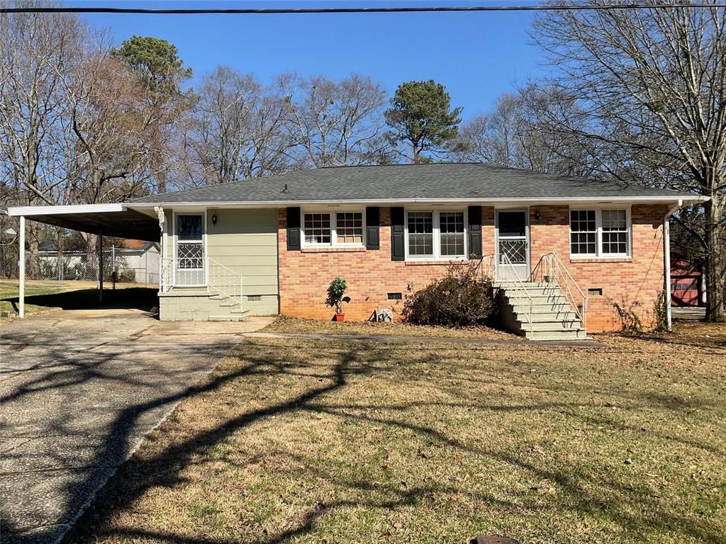 a house view with a outdoor space