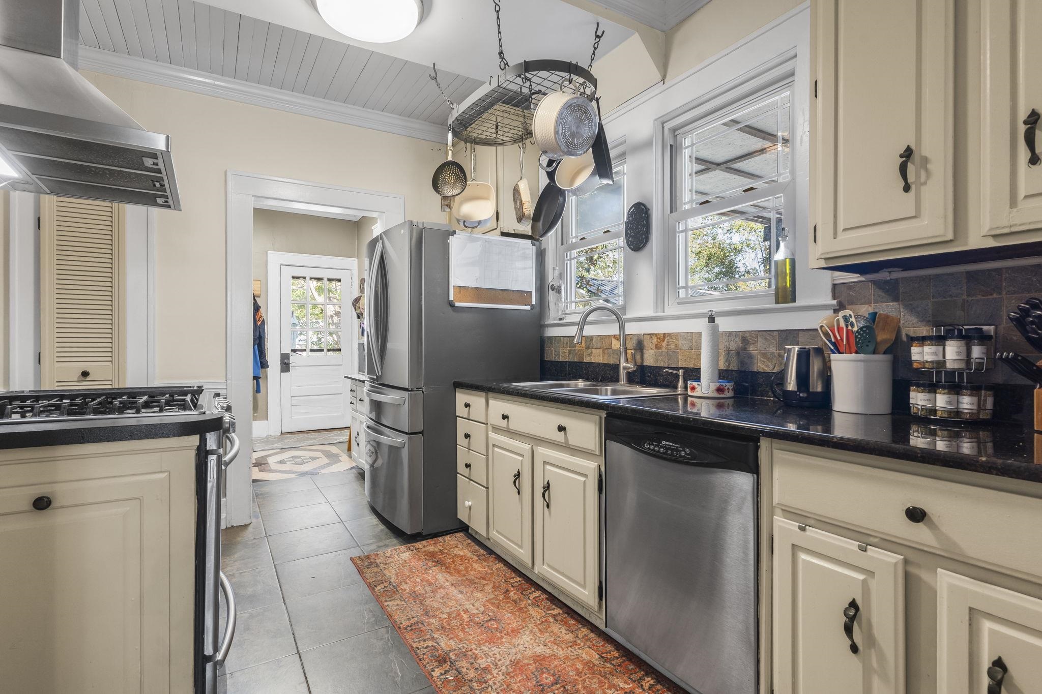 1006 10th Avenue Conway, SC 29526 - Photo 3 of 33