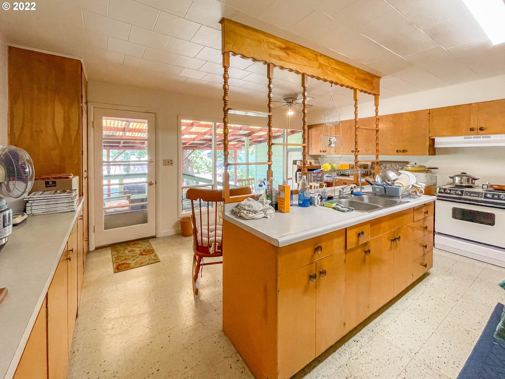 1038 South Comstock Road Sutherlin, OR 97479 - Photo 16 of 32 Gallery Image 16