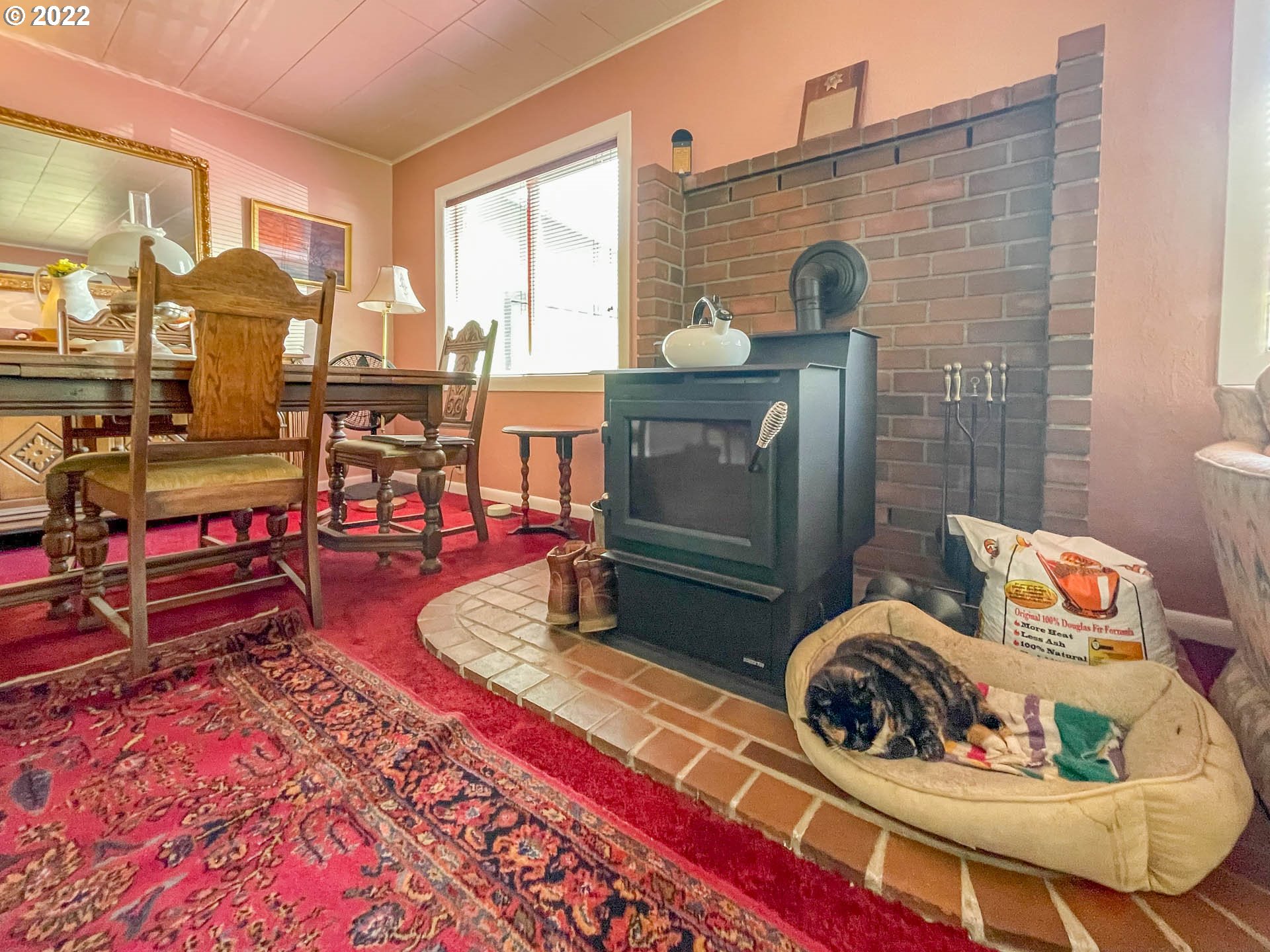 1038 South Comstock Road Sutherlin, OR 97479 - Photo 5 of 32 Gallery Image 5