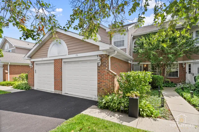 $324,900 | 751 West Happfield Drive, Arlington Heights, IL 60004