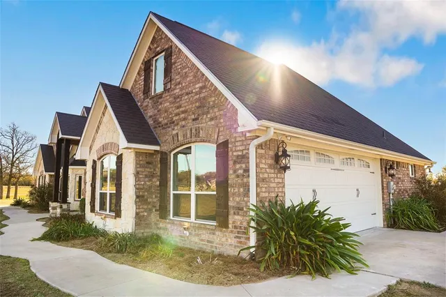 $695,000 | 89 Ely Drive, Sulphur Springs, TX 75482