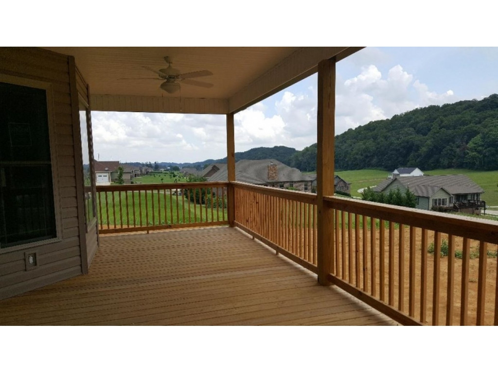 764 Hales Chapel Road Gray, TN 37615 - Photo 20 of 39 COVERED DECK
