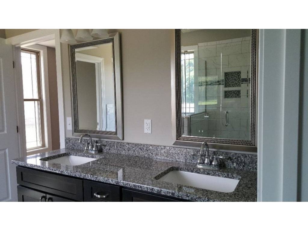 764 Hales Chapel Road Gray, TN 37615 - Photo 6 of 39 MASTER VANITY