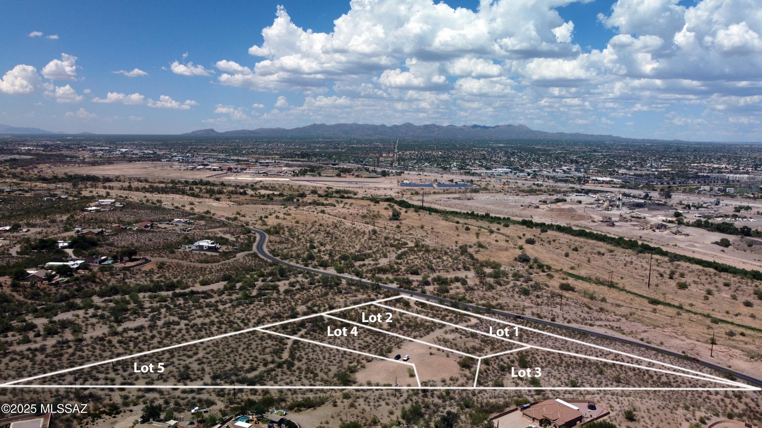 6097 North Silverbell Road, Unit 4 Tucson, AZ 85743 - Photo 2 of 6 1 outline(4)