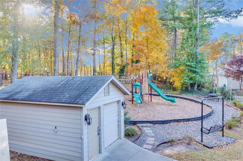 82 Mt Vernon Circle Atlanta, GA 30338 - Photo 18 of 32