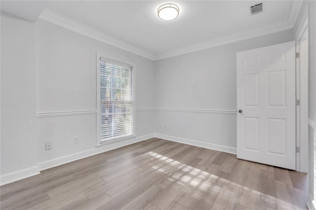 82 Mt Vernon Circle Atlanta, GA 30338 - Photo 10 of 32