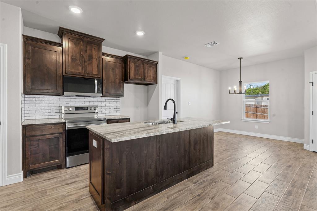 3402 Hilltop Road Granbury, TX 76048 - Photo 14 of 40