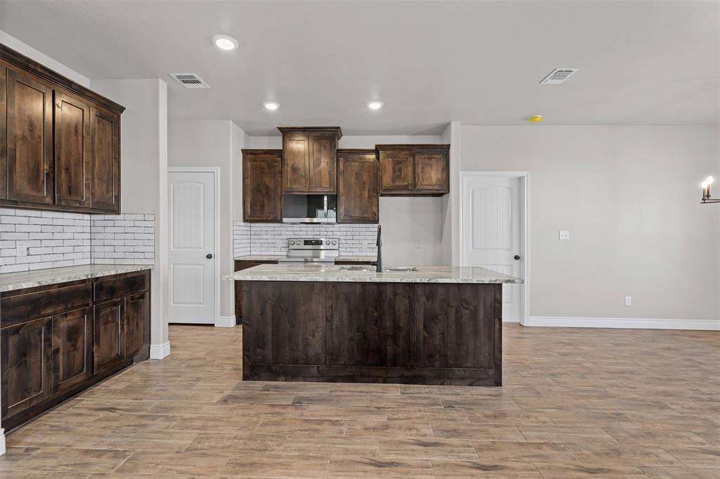 3402 Hilltop Road Granbury, TX 76048 - Photo 15 of 40