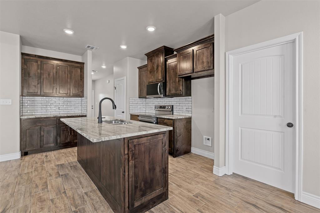 3402 Hilltop Road Granbury, TX 76048 - Photo 16 of 40