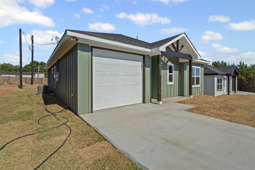 3402 Hilltop Road Granbury, TX 76048 - Photo 3 of 40