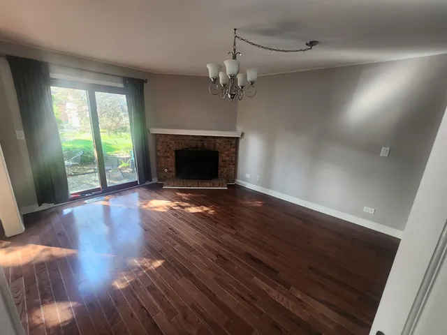 $424,900 | 1612 North Windsor Drive, Arlington Heights, IL 60004