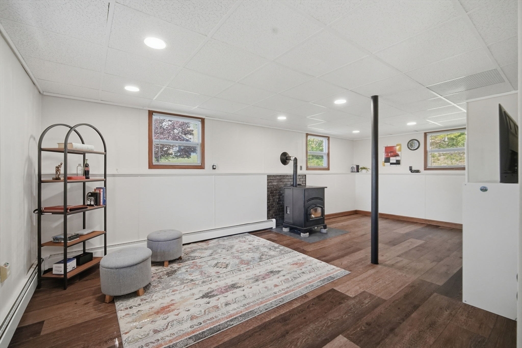 563 Pochassic Road Westfield, MA 01085 - Photo 21 of 33 Gallery Image 21