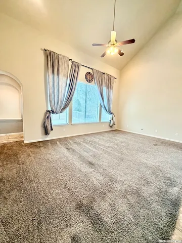 $2,595 | 8919 Olmstead Park, Converse, TX 78109
