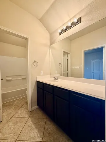 $2,595 | 8919 Olmstead Park, Converse, TX 78109