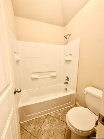 $2,595 | 8919 Olmstead Park, Converse, TX 78109