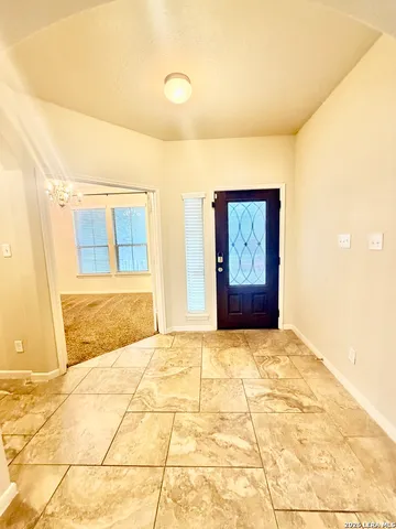 $2,595 | 8919 Olmstead Park, Converse, TX 78109