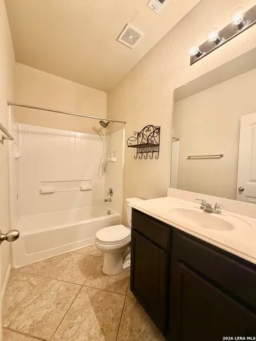 $2,595 | 8919 Olmstead Park, Converse, TX 78109