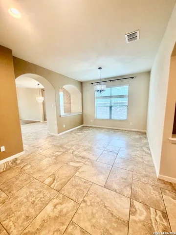 $2,595 | 8919 Olmstead Park, Converse, TX 78109