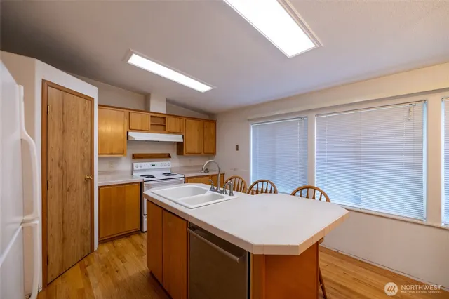 $345,000 | 404 Scheaffer Street, Oakville, WA 98568