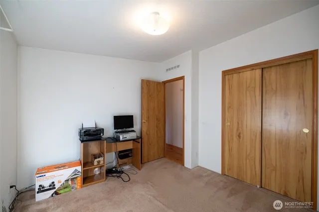 $345,000 | 404 Scheaffer Street, Oakville, WA 98568