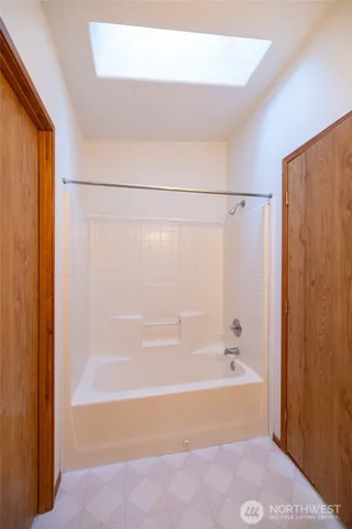 $345,000 | 404 Scheaffer Street, Oakville, WA 98568