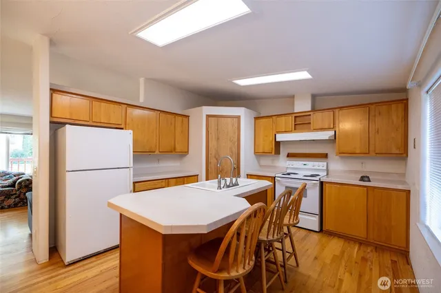 $345,000 | 404 Scheaffer Street, Oakville, WA 98568