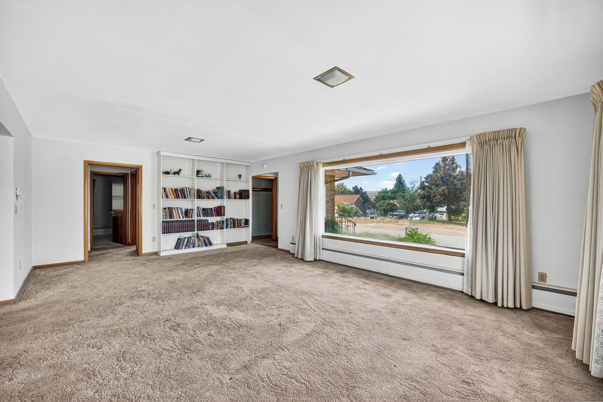 503 West 3rd Street Sprague, WA 99032 - Photo 8 of 45